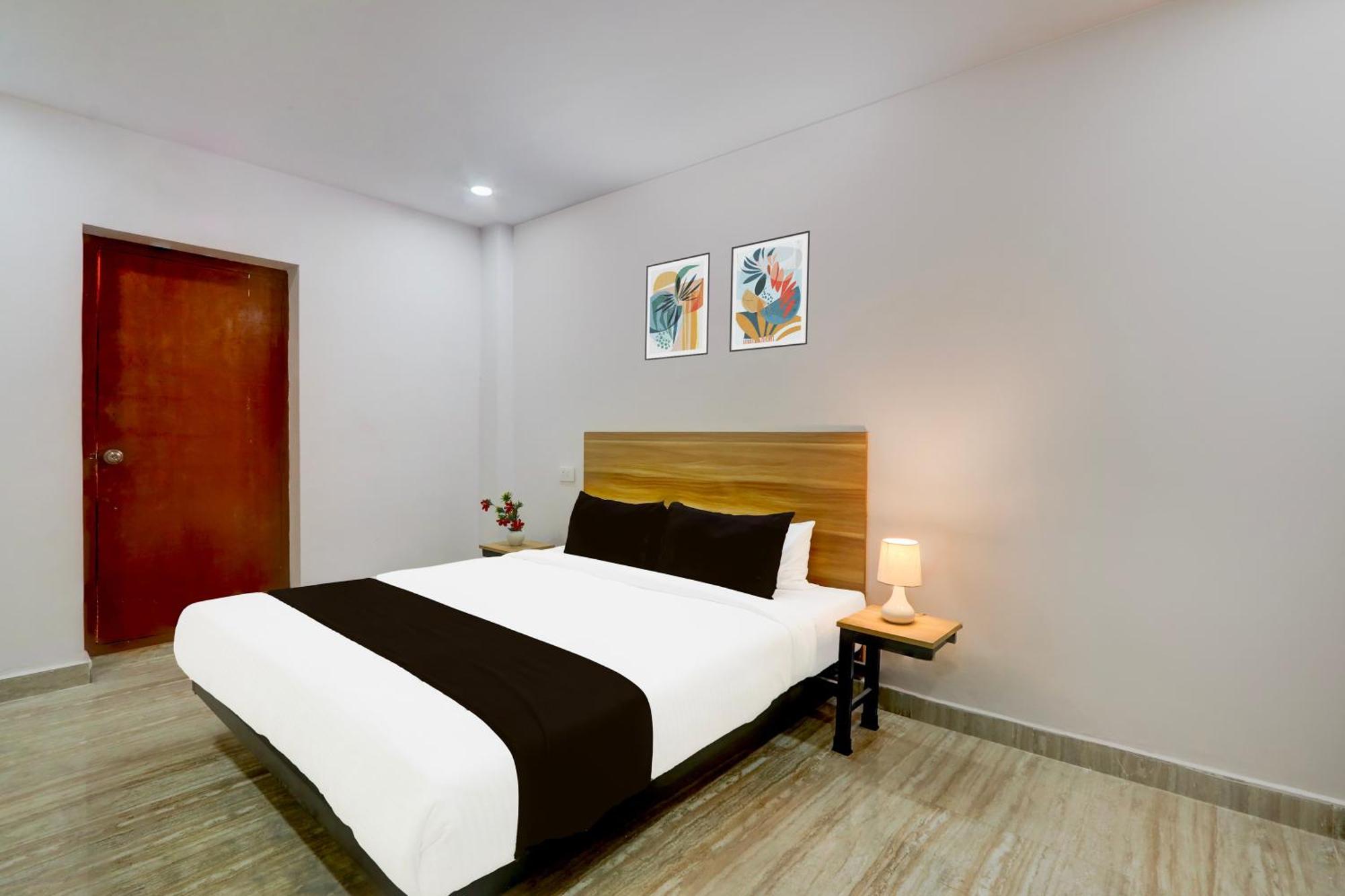 Hotel O Living Tree In Hyderabad Bagian luar foto