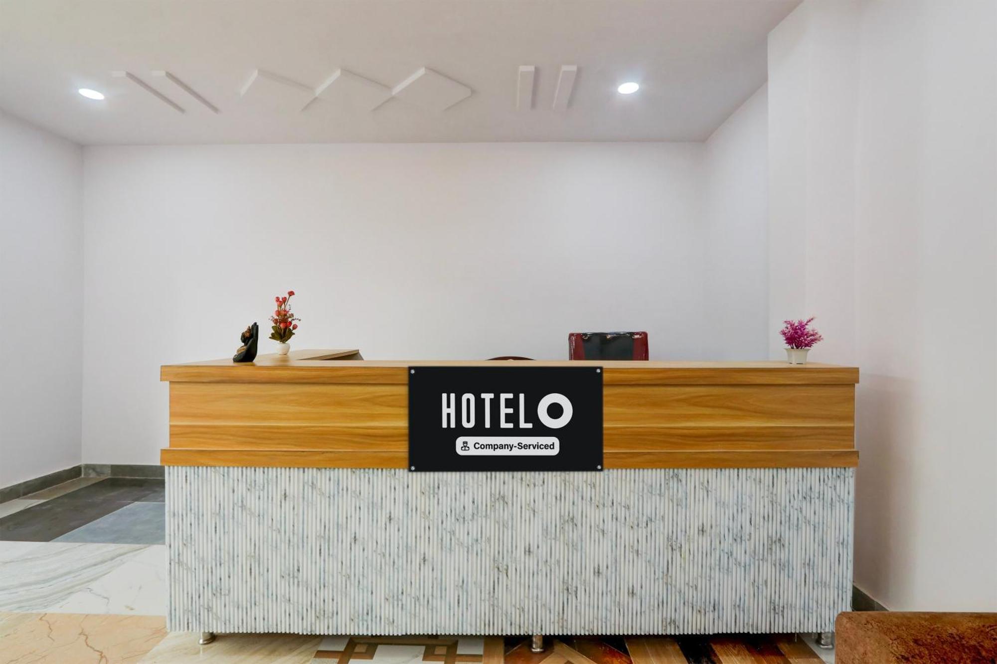 Hotel O Living Tree In Hyderabad Bagian luar foto