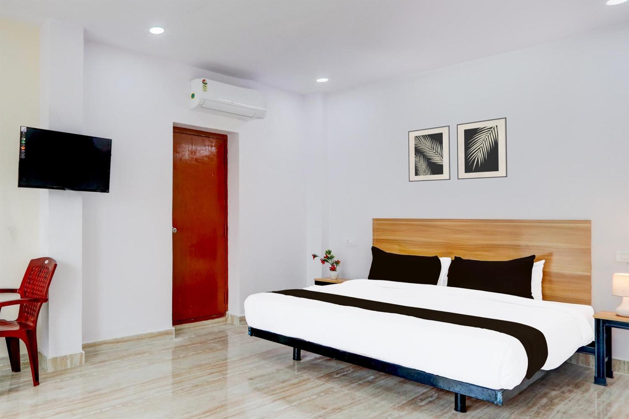 Hotel O Living Tree In Hyderabad Bagian luar foto